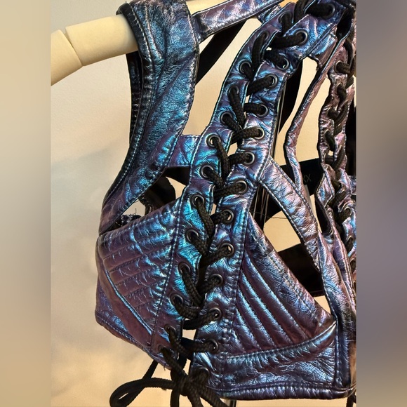 Club Exx Rude Awakening Purple Blue Lace-Up Crop Top - Picture 3 of 10